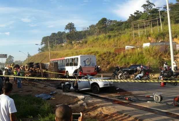 Acidente Na BR-040 Deixa Um Morto E Seis Feridos