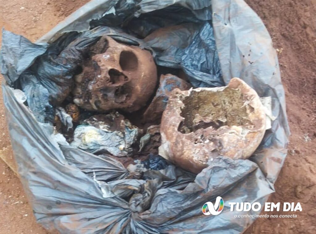 Cadáveres vilipendiados são encontrados em cemitério de Capinópolis