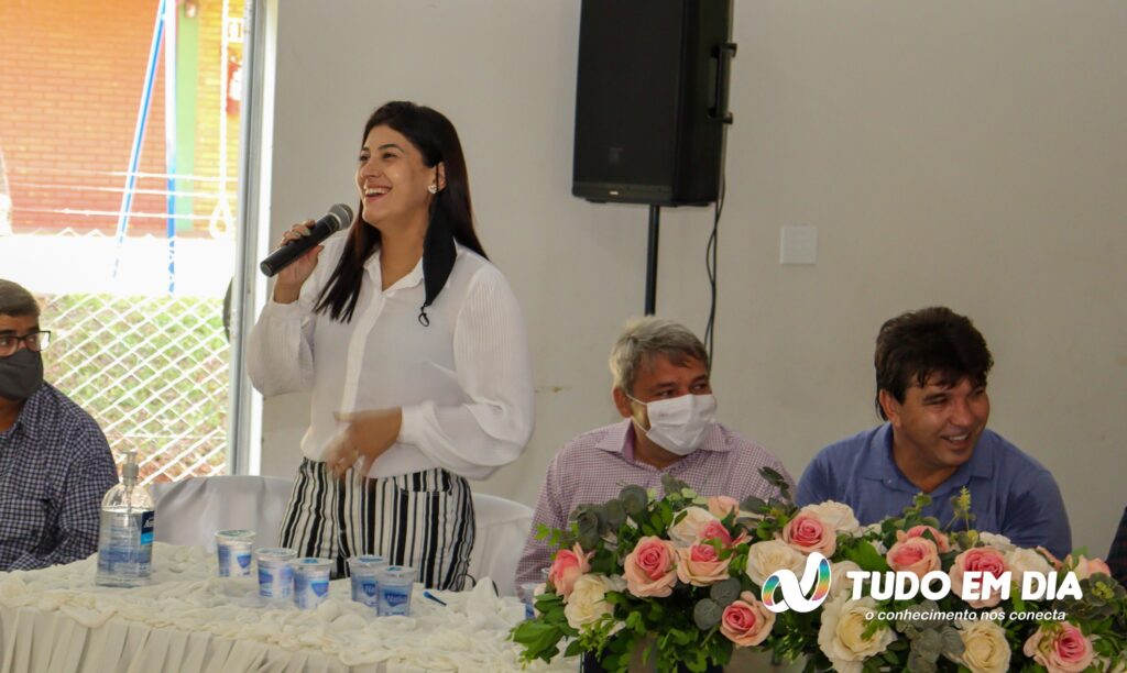 Capinópolis: palestra abordou o desenvolvimento econômico com lideranças regionais