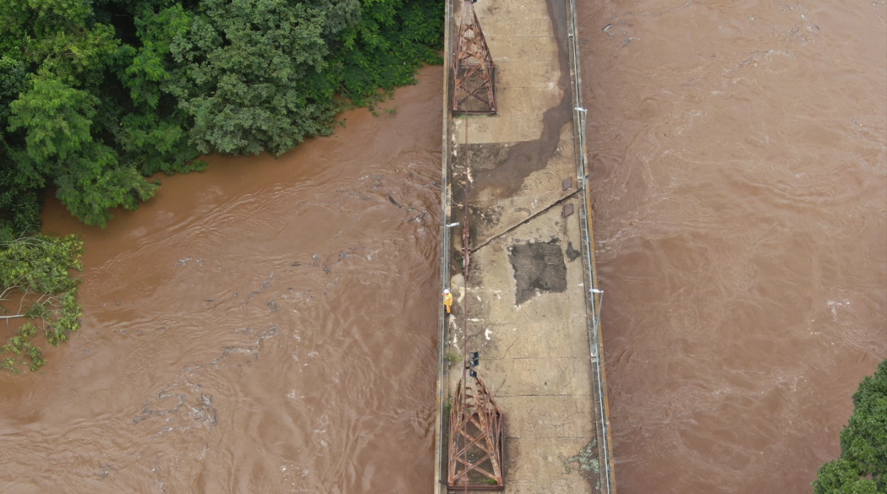 Ponte do Rio Tijuco, em Ituiutaba