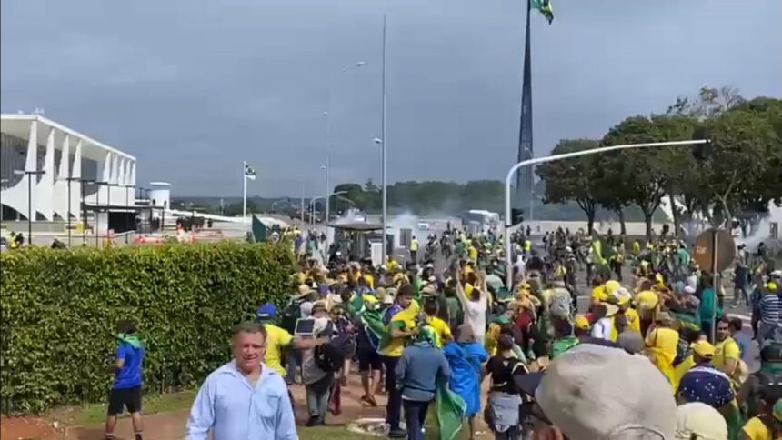 Golpistas invadiram o STF, Palácio do Planalto e Congresso Nacional | Foto: Reprodução