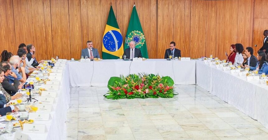 Presidente da República, Luiz Inácio Lula da Silva, durante café da manhã com Mídia Independente e Alternativa — Foto: Ricardo Stuckert/PR