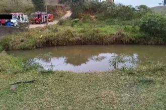 Um dos irmãos se afogou ao tentar ajudar o outro que havia entrado no riacho para se banhar (foto: CBMMG / Divulgação)