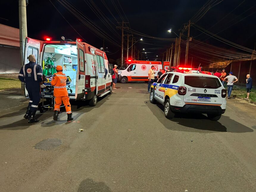 Acidente foi registrado por volta das 20h20 da noite de segunda-feira (14)