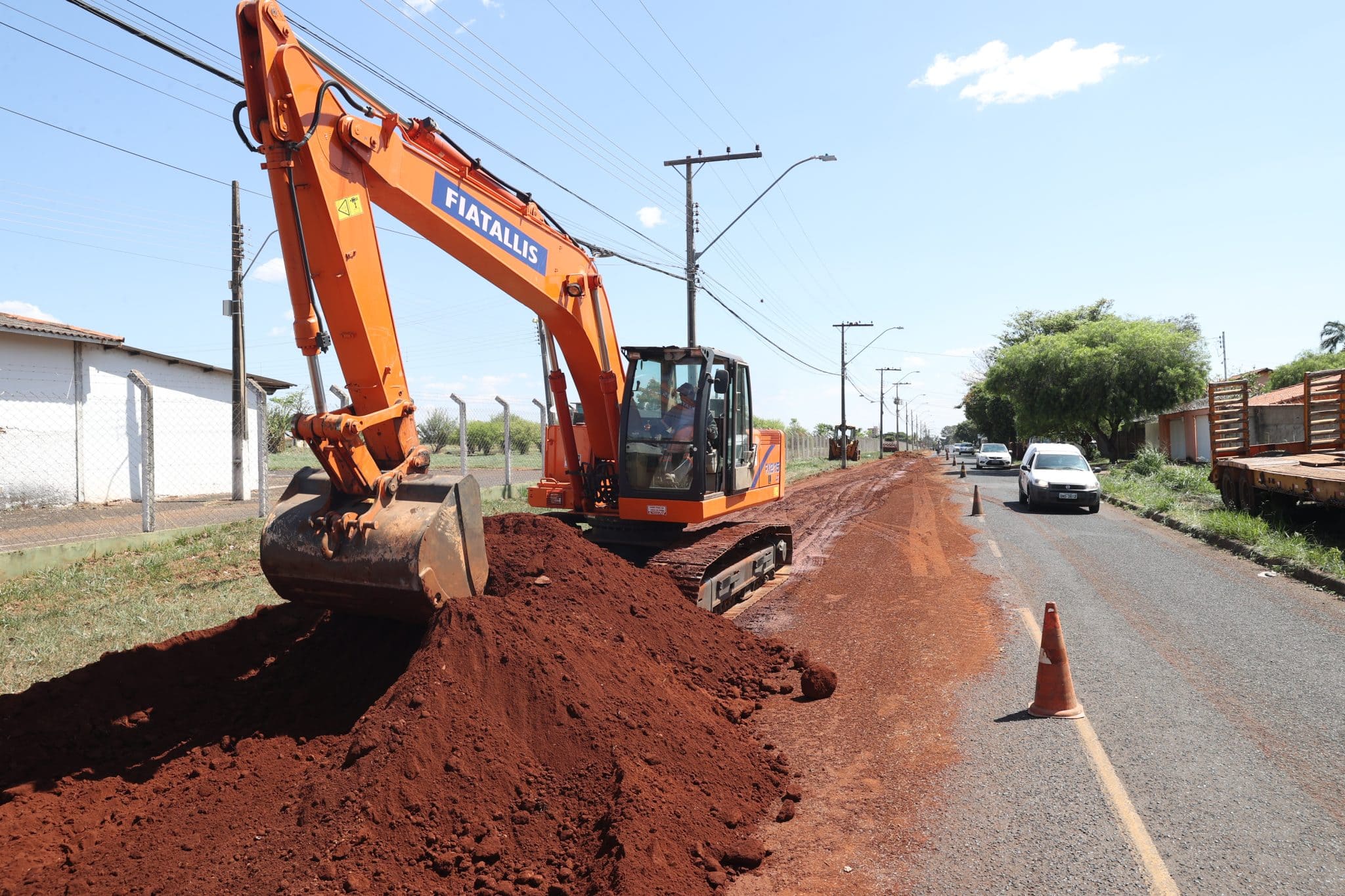 Prefeitura inicia obra de alargamento da avenida do Pinho 2048x1365 1