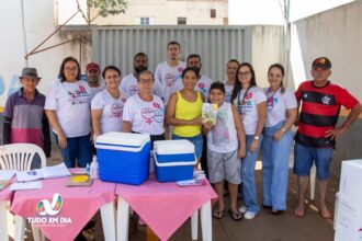 Equipe atuando na Avenida 101, ao lado da Drogaria Nossa Senhora Aparecida | Foto: Paulo Braga