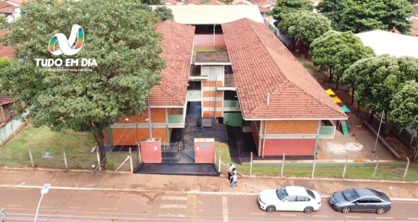 Escola Tancredo Neves em Capinópolis - Avenida 101, nº 25 — Foto: Paulo Braga