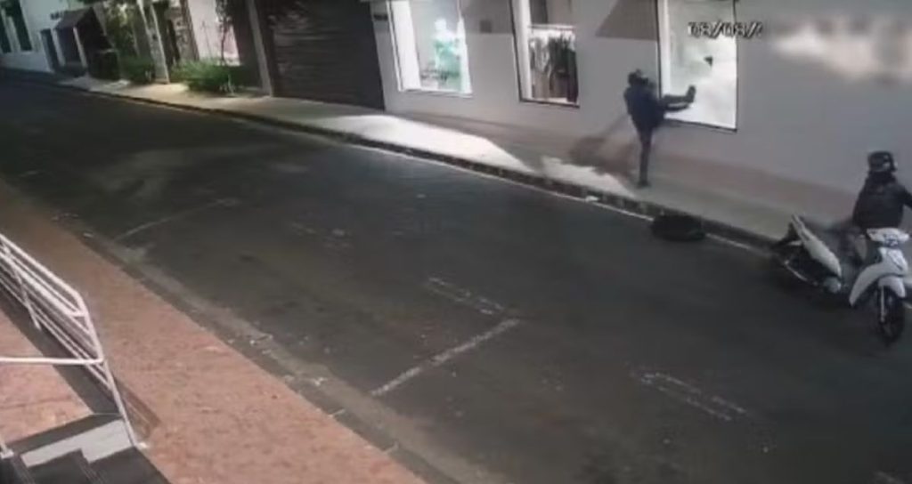 Loja de luxo é furtada no bairro Fundinho em Uberlândia