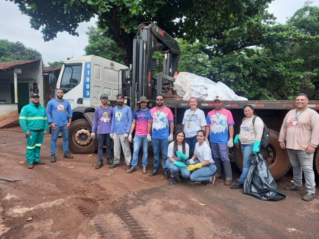 Equipe atuou no'Dia D contra a Dengue' em três bairros de Capinópolis | Foto: Divulgação