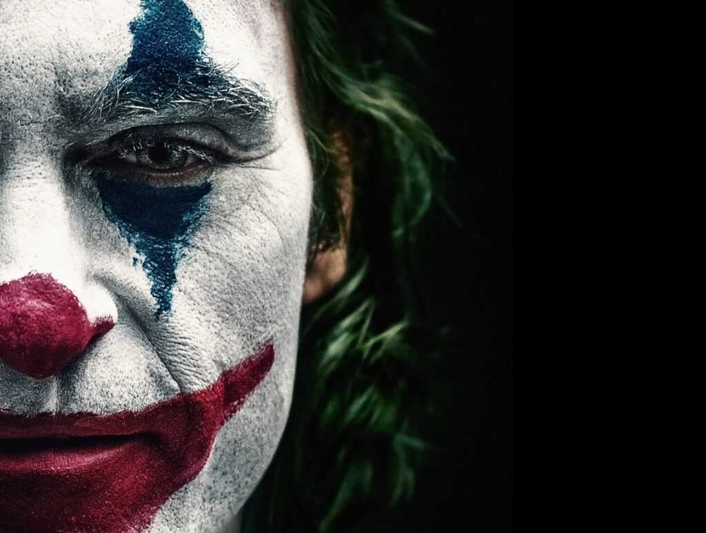 O ator Joaquin Phoenix, em imagem do filme 'Coringa' (2019)
Imagem: Reprodução
