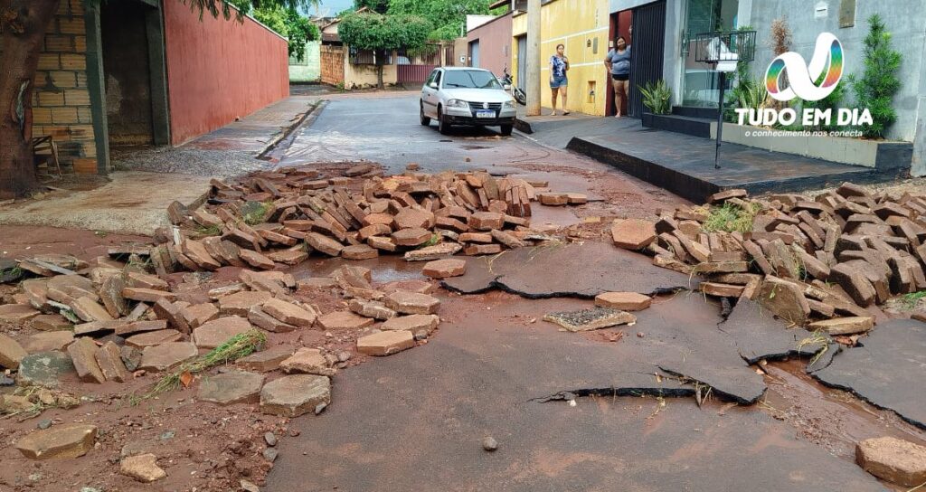 Trecho da Rua Cachoeira Dourada | Foto: Sargento Marcos Martins