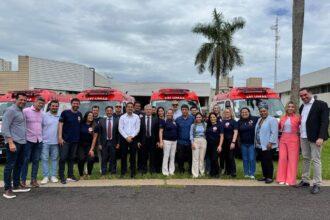 Ituiutaba recebe 3  ambulâncias zero km para o SAMU; Capinópolis recebeu 1 unidade