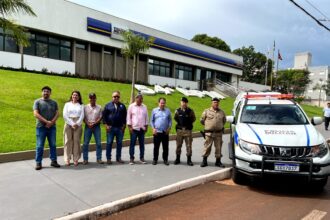 A viatura é fruto de Emenda Parlamentar do Deputado Estadual, Leonídio Bouças, proveniente de pedido do Ex-prefeito de Gurinhatã, Wender Luciano.