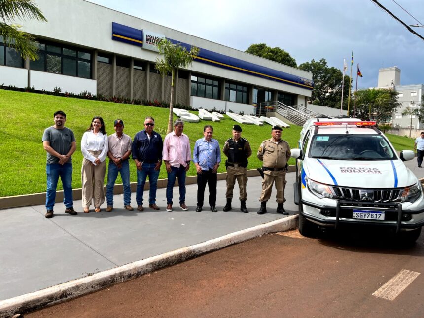 A viatura é fruto de Emenda Parlamentar do Deputado Estadual, Leonídio Bouças, proveniente de pedido do Ex-prefeito de Gurinhatã, Wender Luciano.